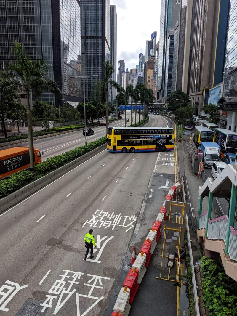 Illustration for article titled Hong Kong Protests - the Cars